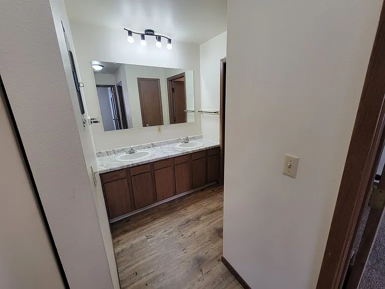 1032 Imperial Circle — Photo 18