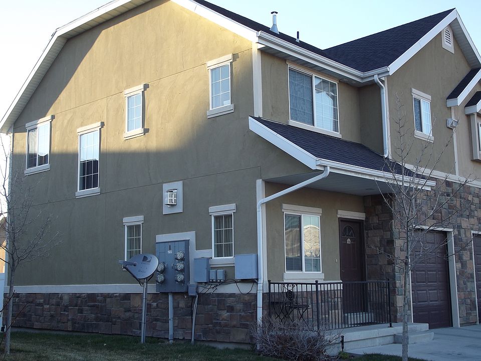 Elegant Townhome w/Pool/Clubhouse