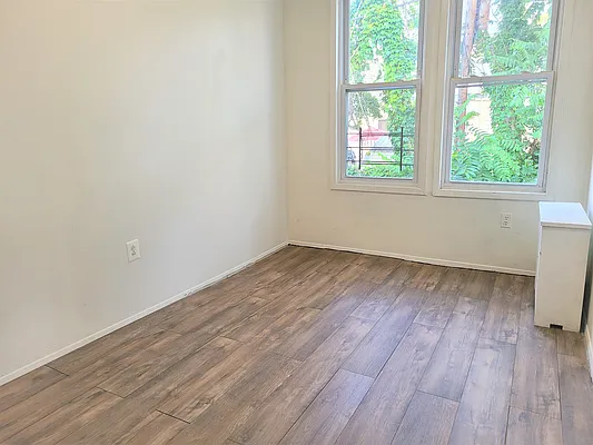 Rented by Virtual Real Estate | media 13