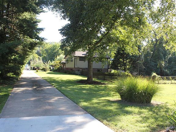 3rd image of 9034 Olden Ave