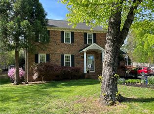 802 Gretchen Ln, Greensboro, NC 27410