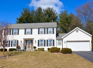 49 Michelle Dr, Clifton Park, NY 12065
