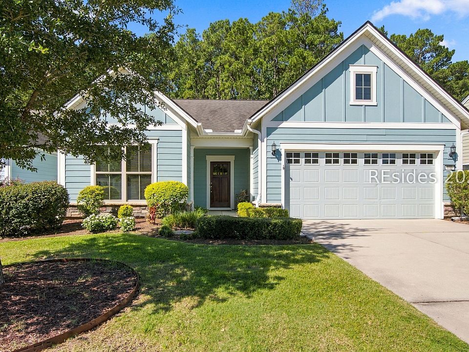 1st image of 133 Valleybrooke Court N