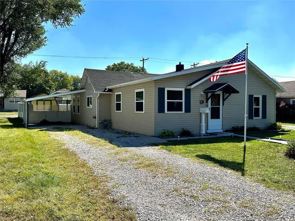 515 Logan St, Bethalto, IL 62010