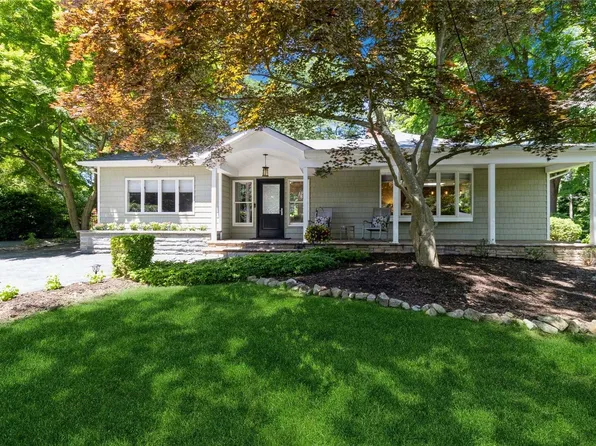 1 Marbeth Circle, Miller Place, NY 11764