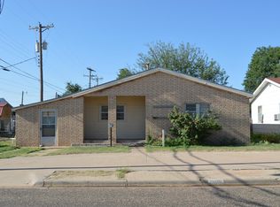 1608 Lee St, Levelland, TX 79336