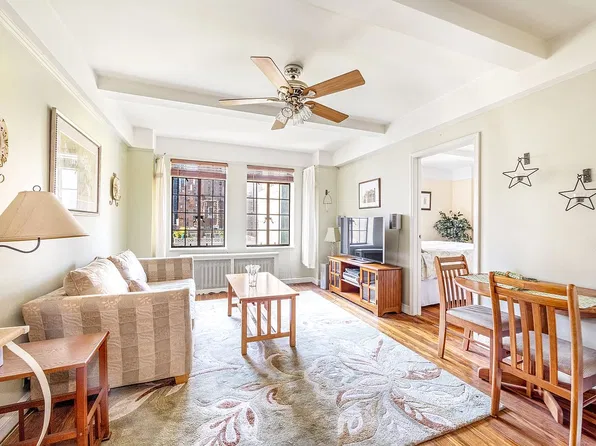 25 Tudor City Pl APT 1119, New York, NY 10017
