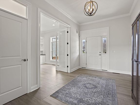 4th image of 13883 Bianca Ct