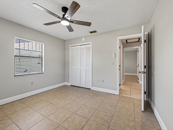5th image of 2639 Lantana Ln #2641