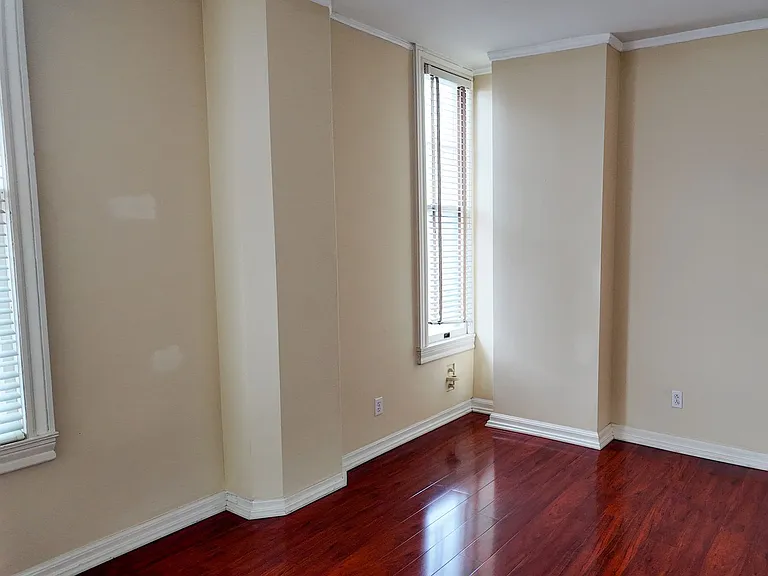 702 Ash St #903 — Photo 6