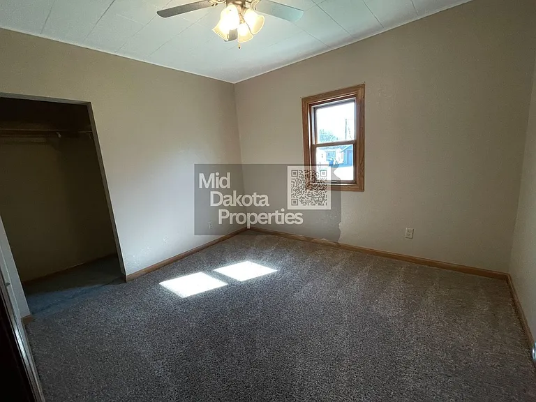 420 E 6th Ave — Photo 6