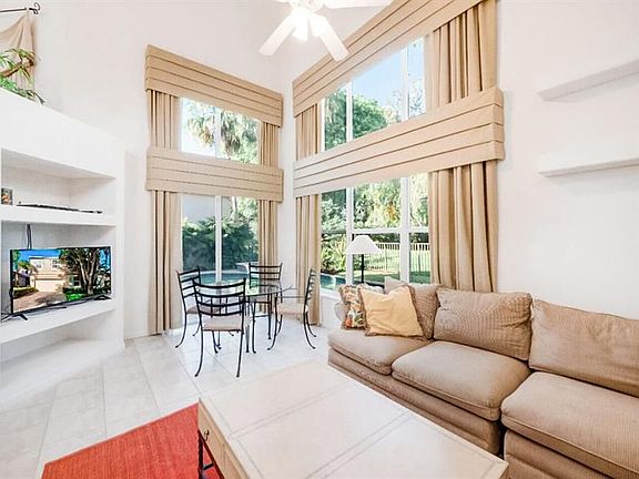 3rd image of 324 Sunset Bay Ln