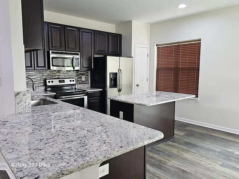 792 Jacobsen Cir #792 — Photo 6
