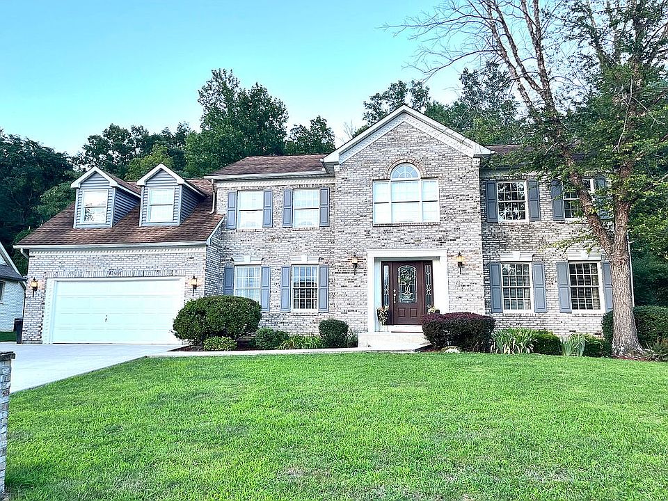 1st image of 160 Falcon Dr