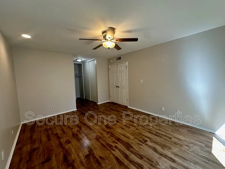 29362 Hillrise Dr — Photo 14
