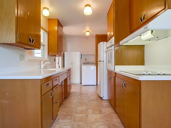 4th image of 4876 Mount Gaywas Dr