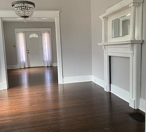 2nd image of 840 Parkway Dr