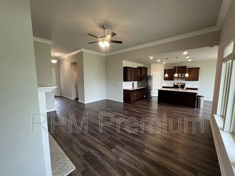 2123 Westfield Ave — Photo 8