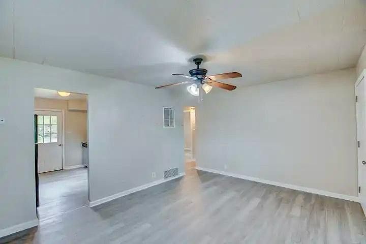 1st image of 3765 N Liverpool Rd #3765