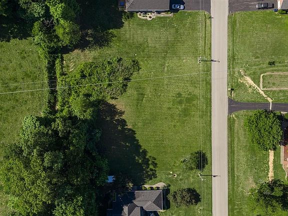 5th image of 310 Autumn Ridge Rd