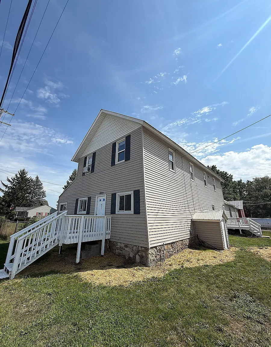 10204 Willis Rd — Photo 1