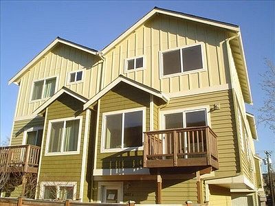 outside back - left house