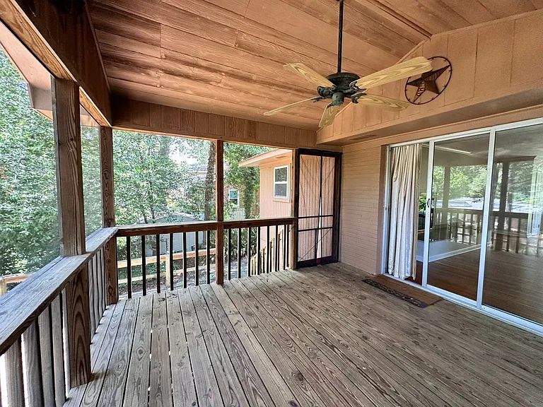 3221 Foxhall Rd — Photo 37