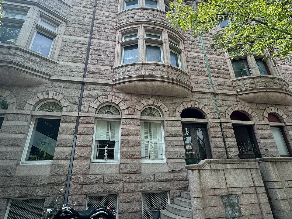 1706 Eutaw Pl #2R