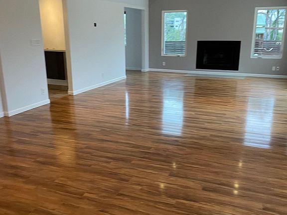 3rd image of 4703 Huron Ave
