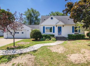3540 Oak St, Hudsonville, MI 49426