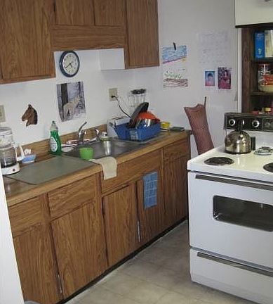 2nd image of 13 Wait St APT 2