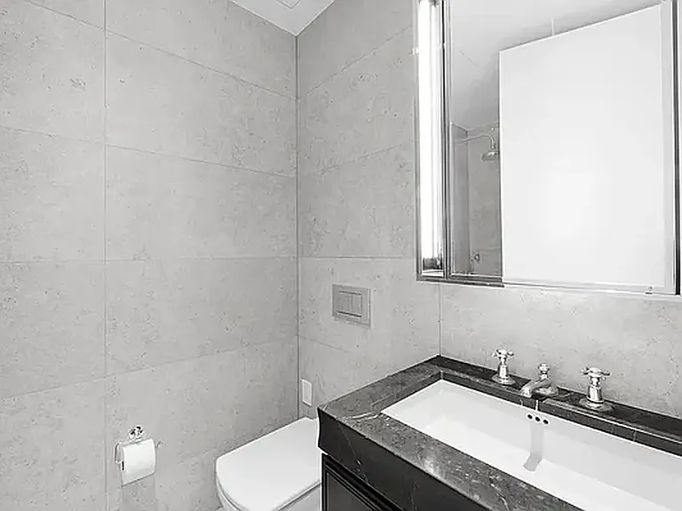 5 Beekman St #22C — Photo 11