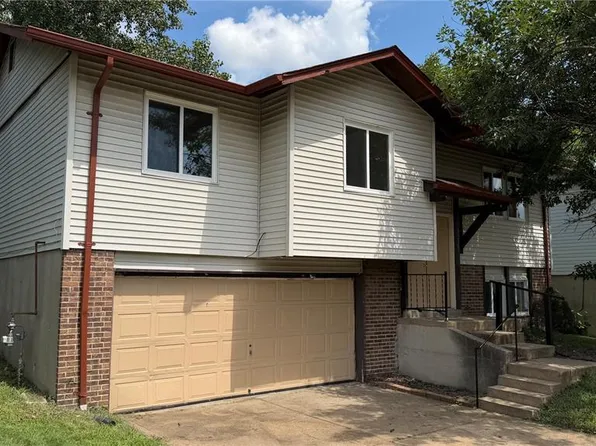 3225 Chicory Creek Ln, Florissant, MO 63031