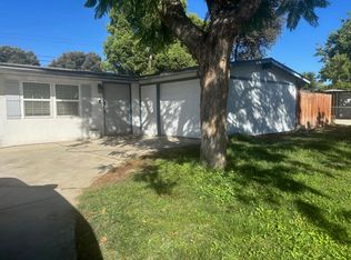 3891 Manchester Pl, Riverside, CA 92503