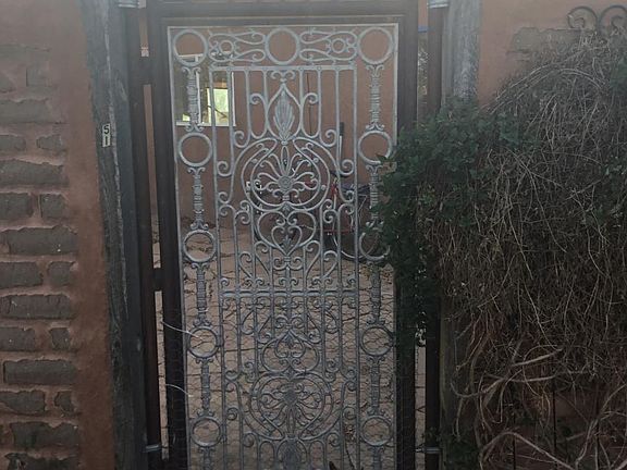 2nd image of 49 Calle De Blas #51