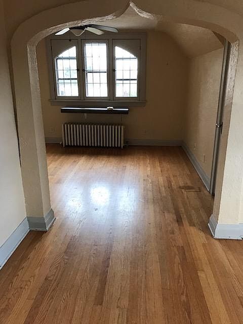 1st image of 3811 W Fountain Ave