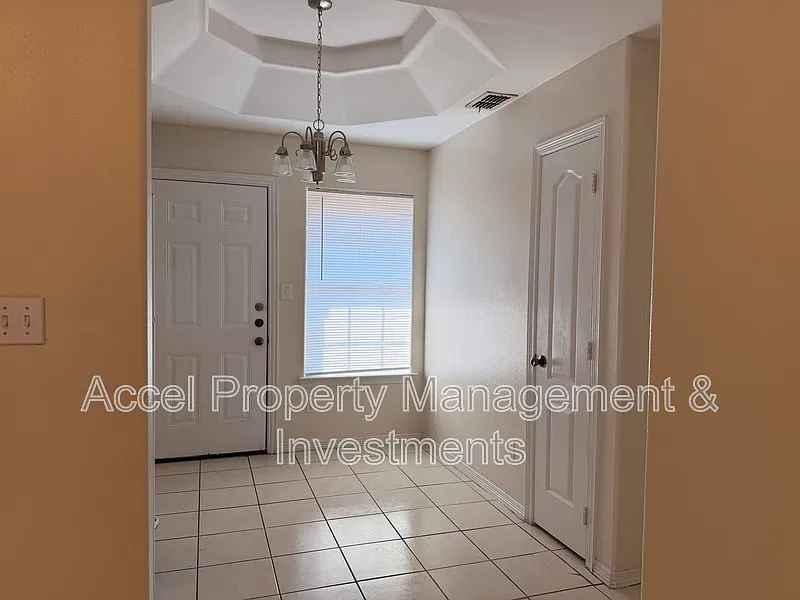 2 bed, 2.0 bath, $850 — Photo 4