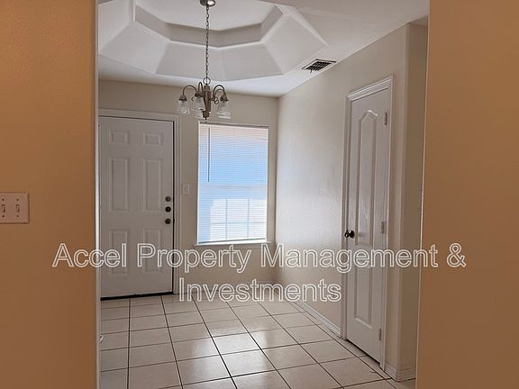 4th image of 1601 E Coyote St APT 3