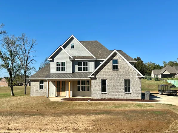 187 Madison Dr, Starkville, MS 39759