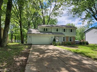 7556 Jaguar Dr, Youngstown, OH 44512