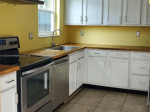 4th image of 25 NE 12th St #1