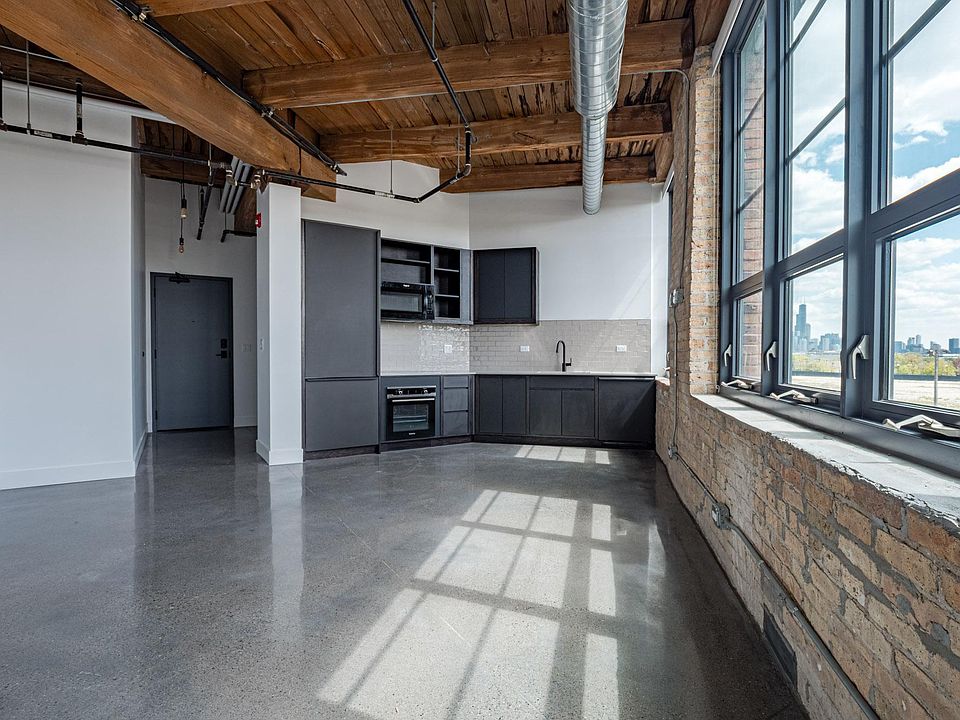 1st image of 2081 N Southport Ave #306