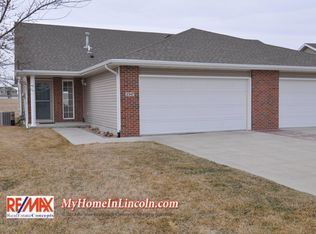 2347 Cedar Cove Rd, Lincoln, NE 68507