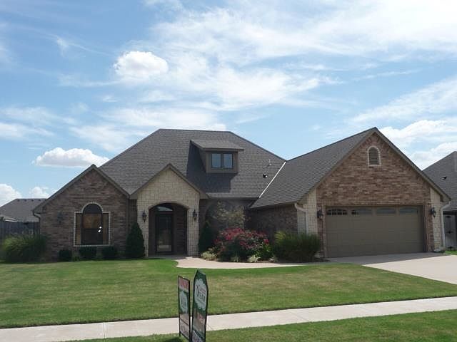 1st image of 8312 NW Fitzroy Pl