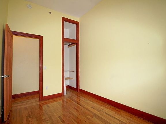 4th image of 593 Saint Marks Ave #1