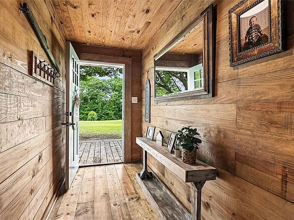 5th image of 77224 Hilburn Rd