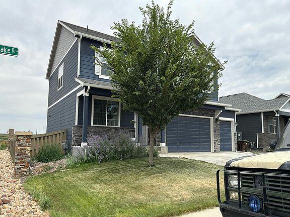 3rd image of 137 Hidden Lake Dr