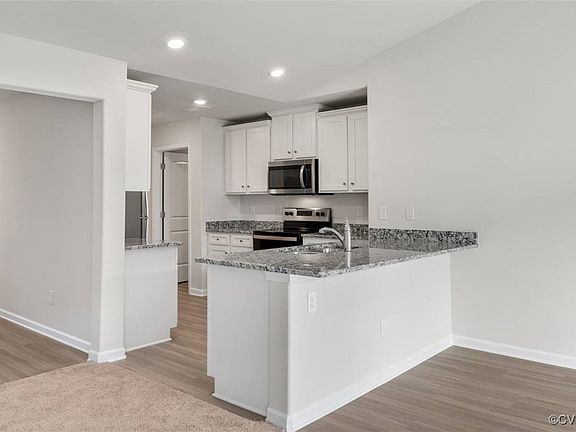 5th image of 17152 Russell Coghill St