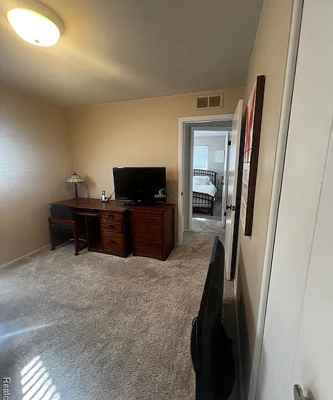 5918 N Lafayette St — Photo 9