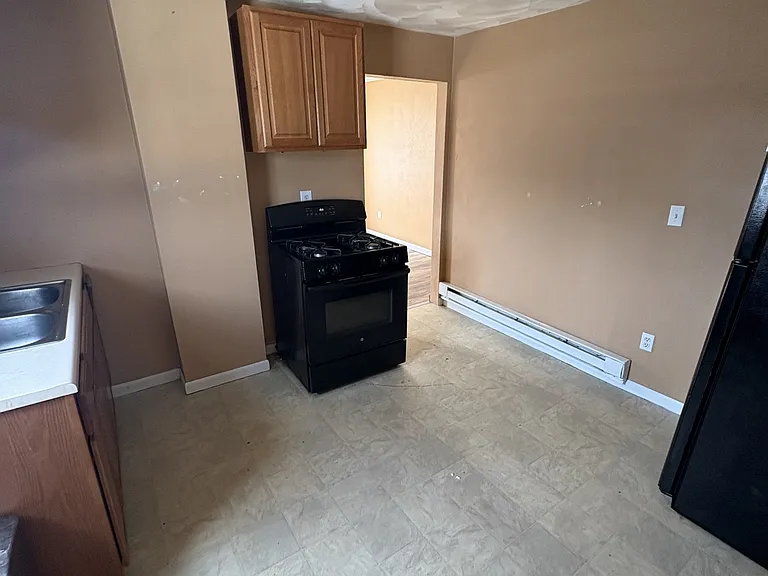 127 Washington Ave — Photo 11